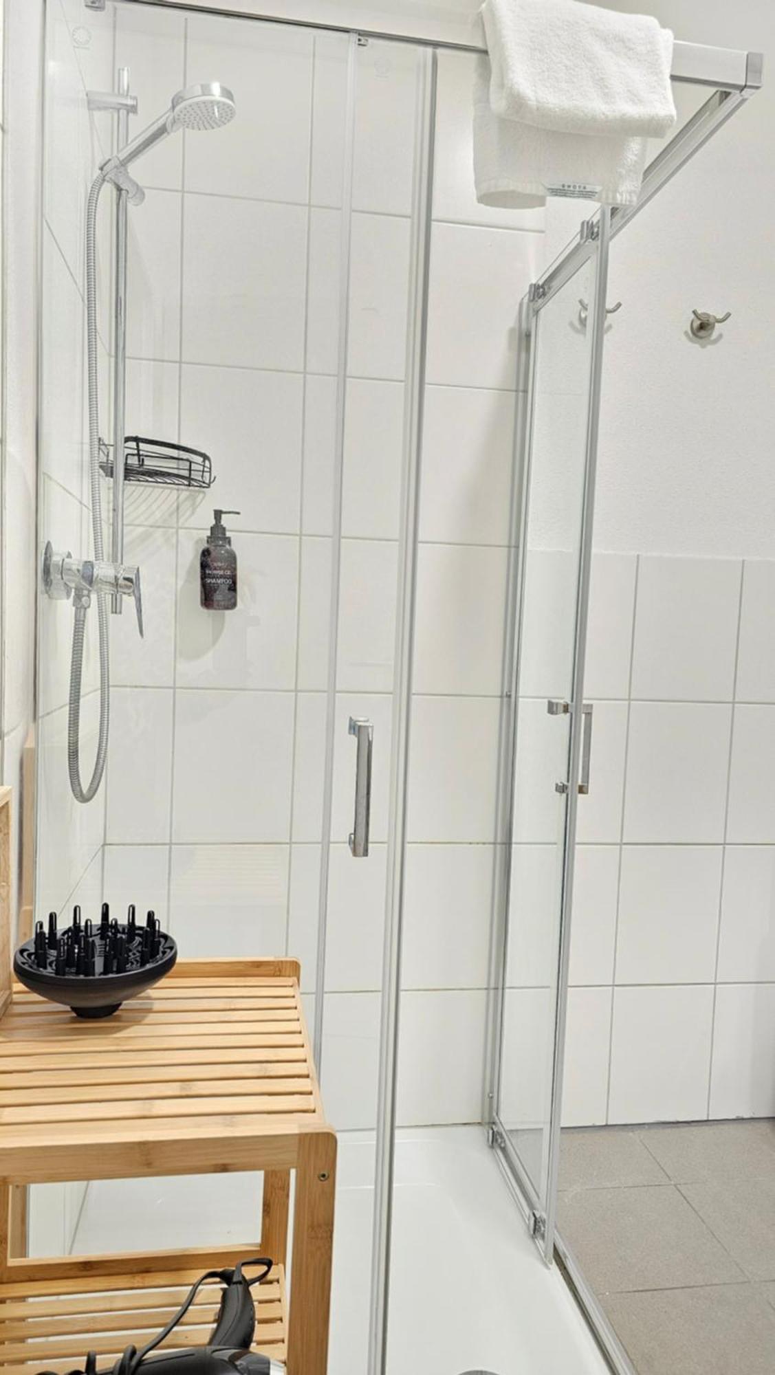 Design-Apartment II Boxspring I Nespresso I Balkon I Basel 10 Km I Tiefgarage Eimeldingen Esterno foto